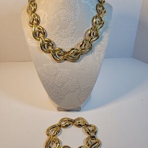 Source Unknown Polished Gold-Tone Interlocking Link Necklace and Bracelet Set